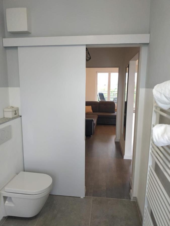 Štúrovo Apartman One To One מראה חיצוני תמונה