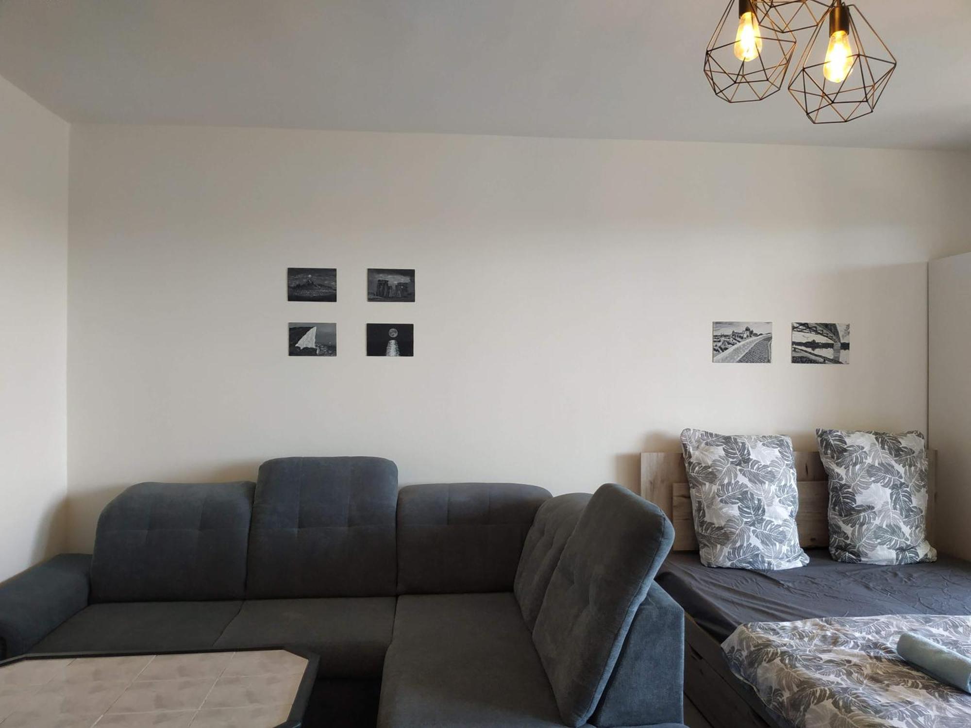 Štúrovo Apartman One To One מראה חיצוני תמונה